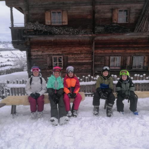 Skitage 9