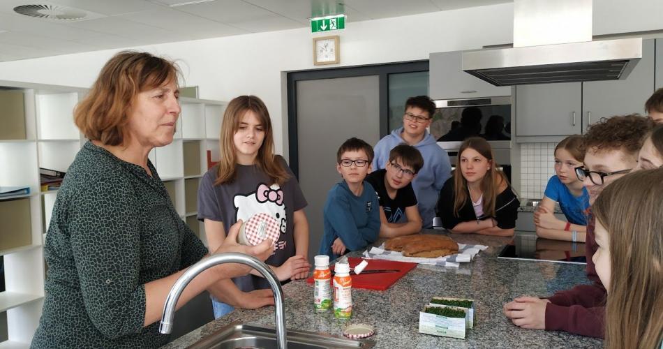 Sylvia mit Klasse 1 