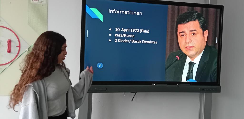 Julia Schwarz-Knoflach Biografien